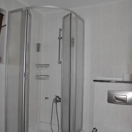 Oda ve Kahvaltı Vino *