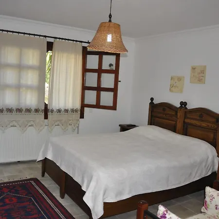 Oda ve Kahvaltı Vino