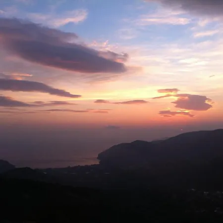 Oda ve Kahvaltı Vino Mesudiye (Datca)